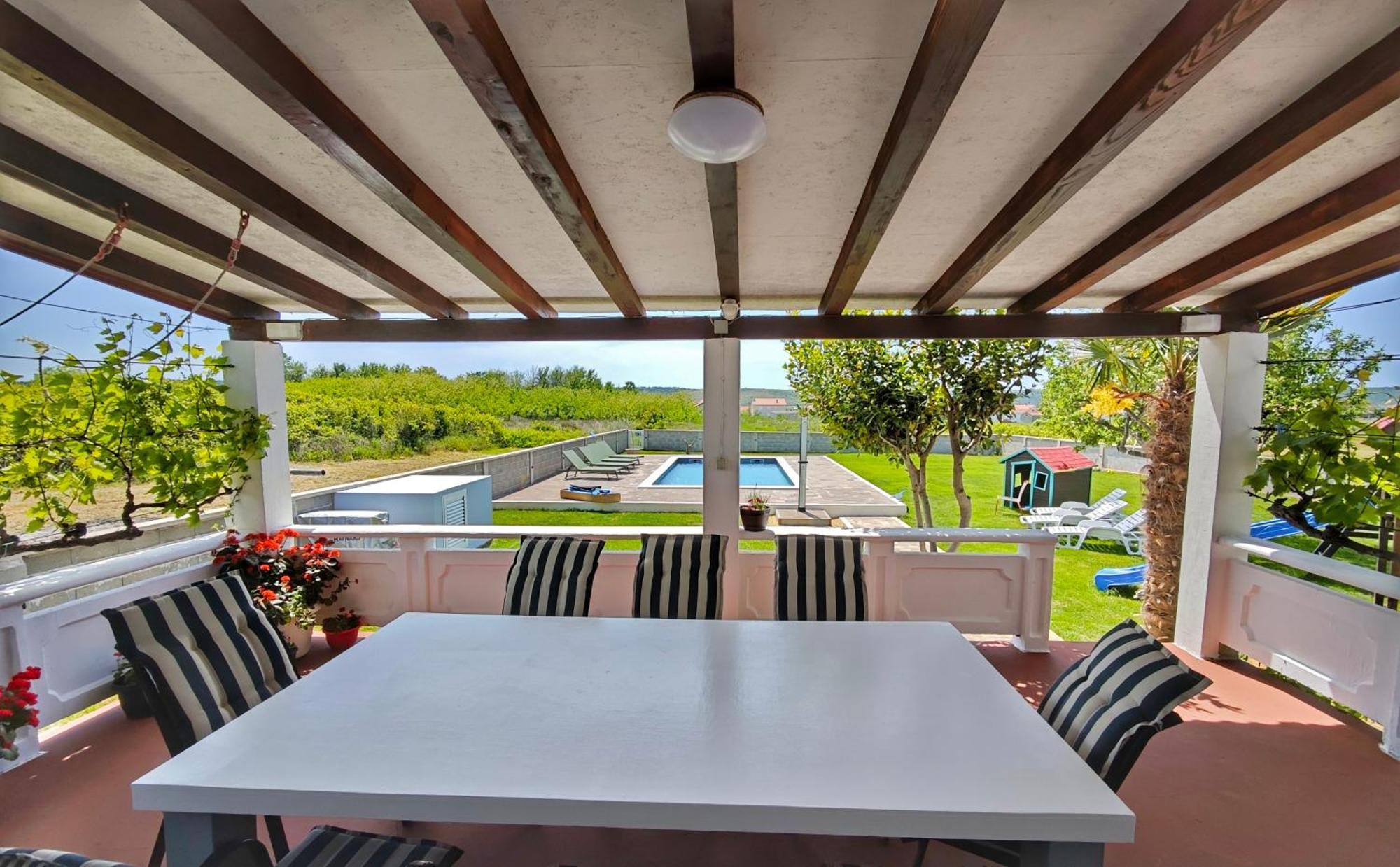 House Rose With Garden And Pool Villa Ljubač Eksteriør billede